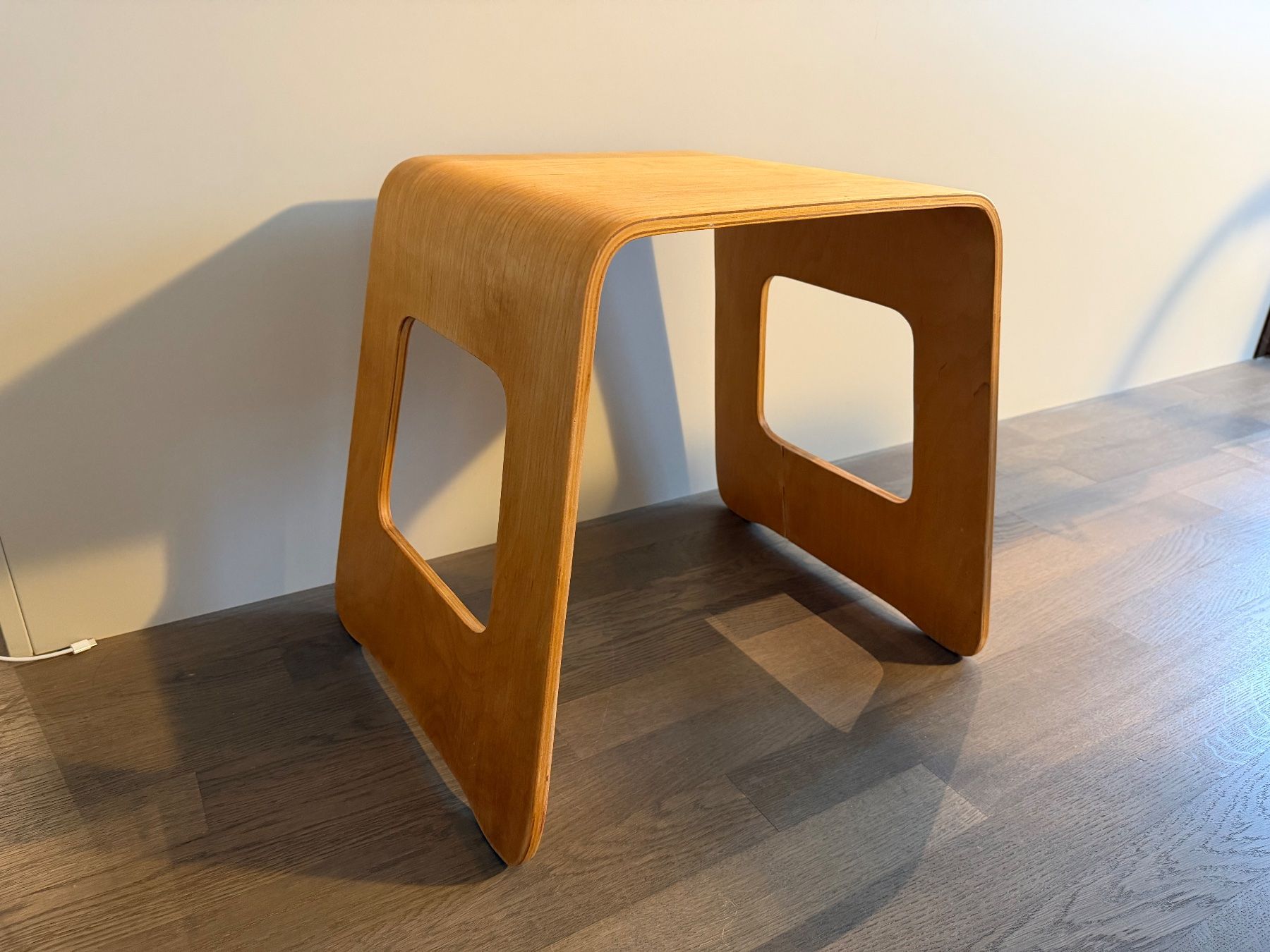 Ikea Sgabelli: 1x Ikea Benjamin Hocker – Usato da Luzern venduto da cam_f7qx 1