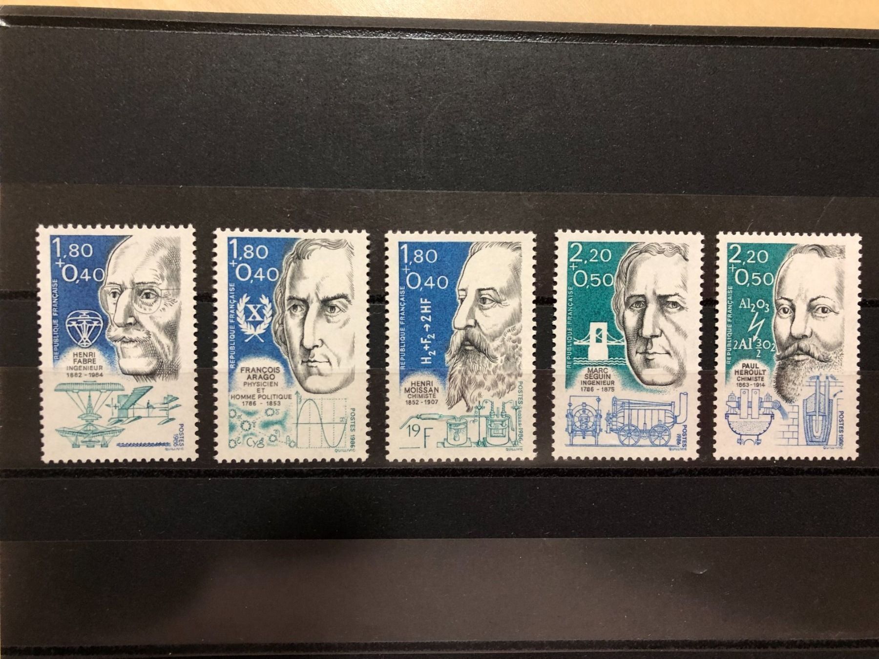 Tutti i francobolli: Série complète 5 timbres 1986 célébrités – Nuovo e nell'imballaggio originale da Lausanne venduto da ffhoud