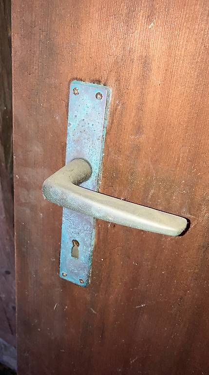 Porte: Alte Holztüre – Usato da Ammerzwil BE venduto da Coolman16 2