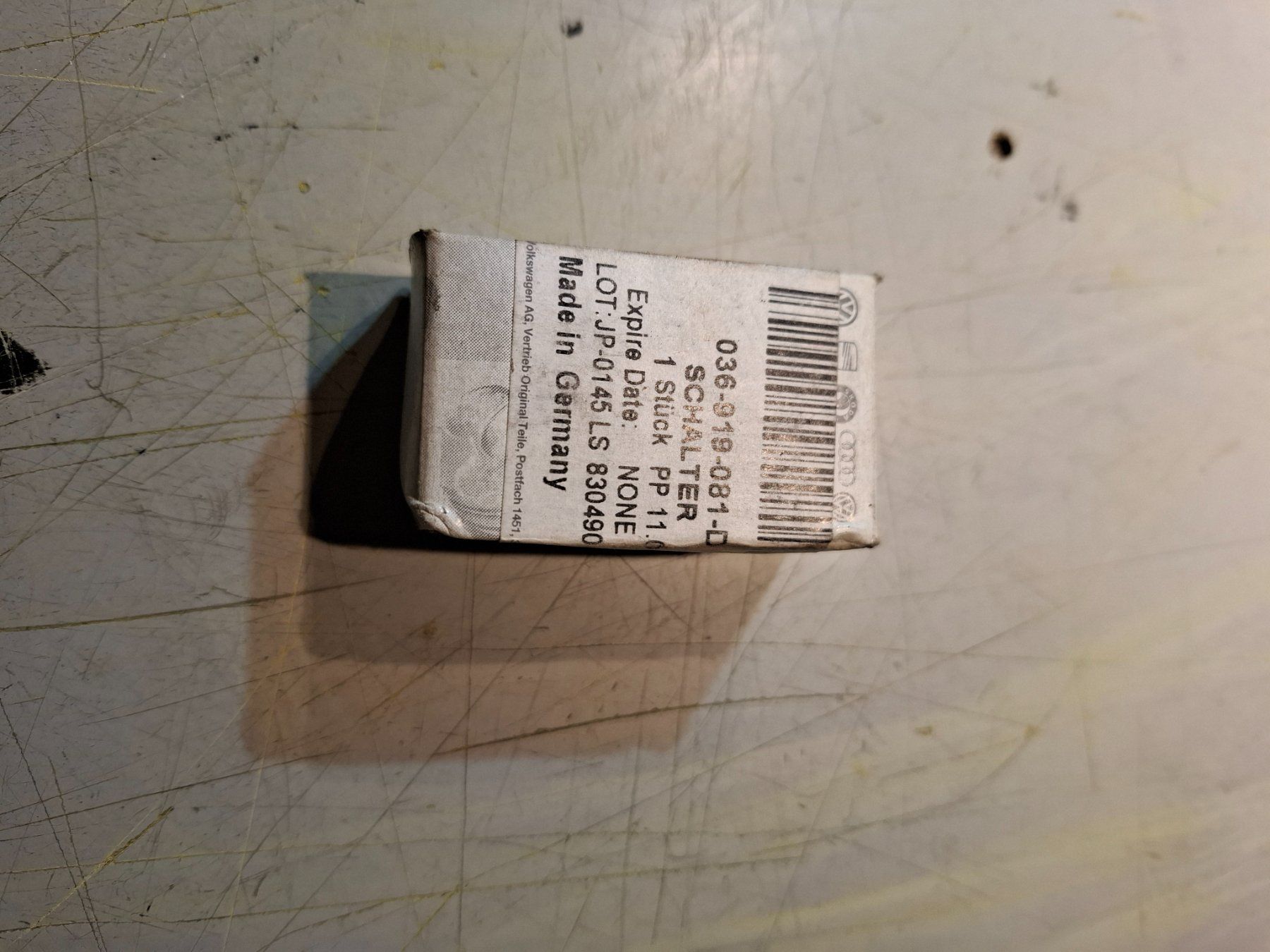 Audi Tutti pezzi di ricambio auto: VW Audi Original Schalter 036919081 D OVP – Usato da Langnau i. E. venduto da Superseven69 3