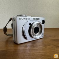 Sony Cyber-shot DSC-W1 Digitalkamera Silber