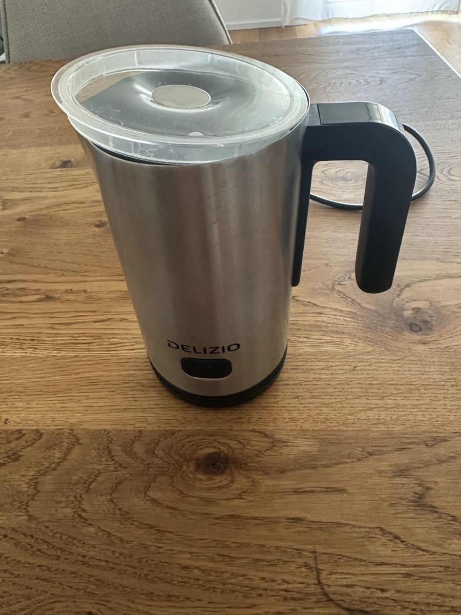 Appareils de cuisine: Delizio Milchaufschäumer, 300 ml – Neuf (Voir description) à Küttigen par WeberAlvin