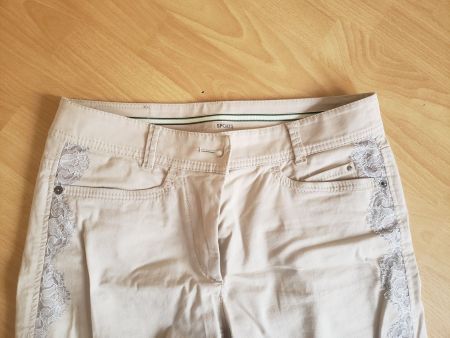 Marc Cain Sports Hose beige N2 (36) -> Ukraine Spende