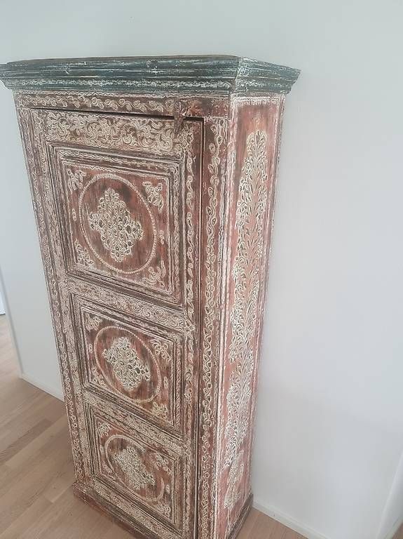 Armadi: Kleiner Schrank vintage massiv – Usato da Ostermundigen venduto da d-p73