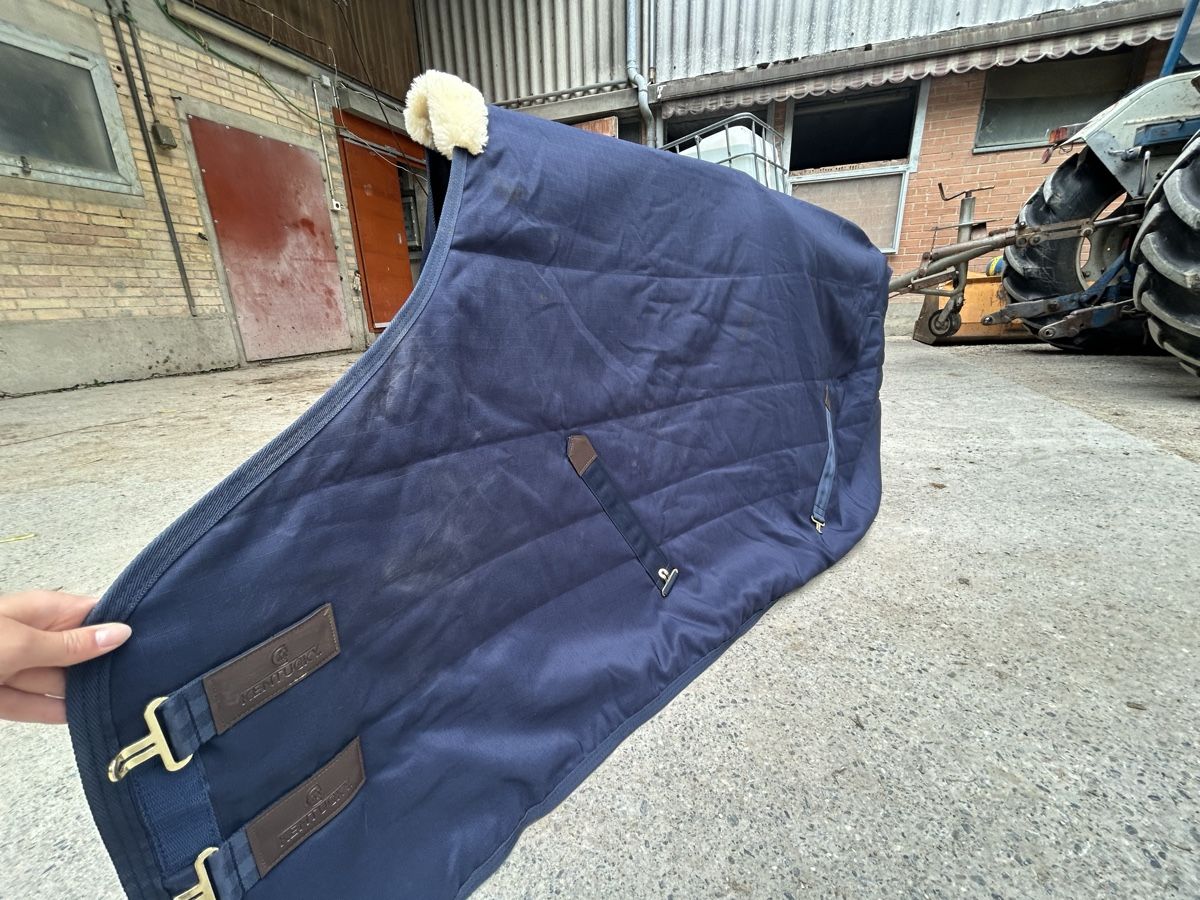 Kentucky Coperte: Kentucky Stable Rug Classic 145cm  – Nuovo e nell'imballaggio originale da Bolligen venduto da AndyBern 2