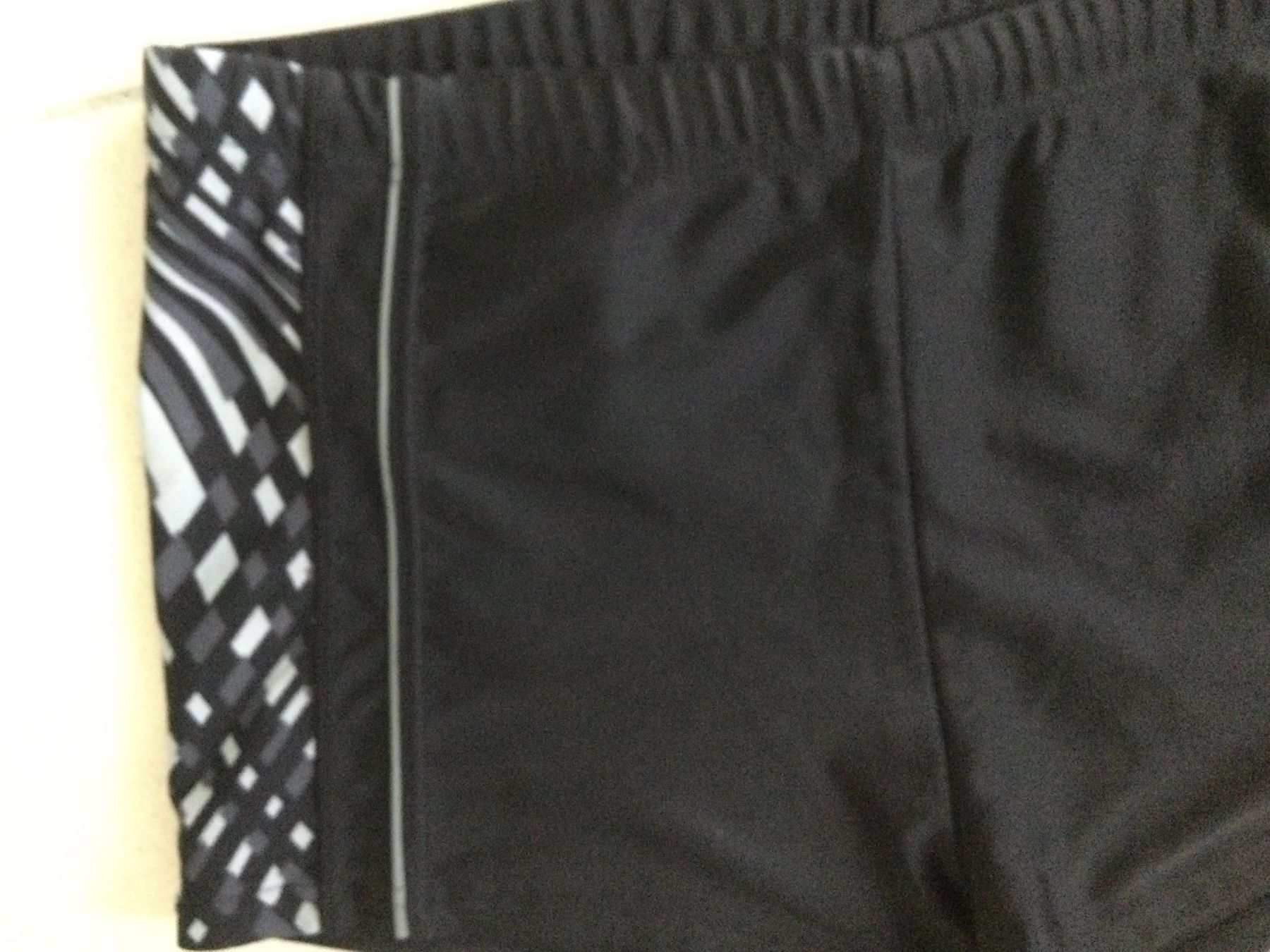 Badehosen: Badehose schwarz Grösse M mit Muster Neu – Neu (gemäss Beschreibung) aus Zug von ang_rxx5 2