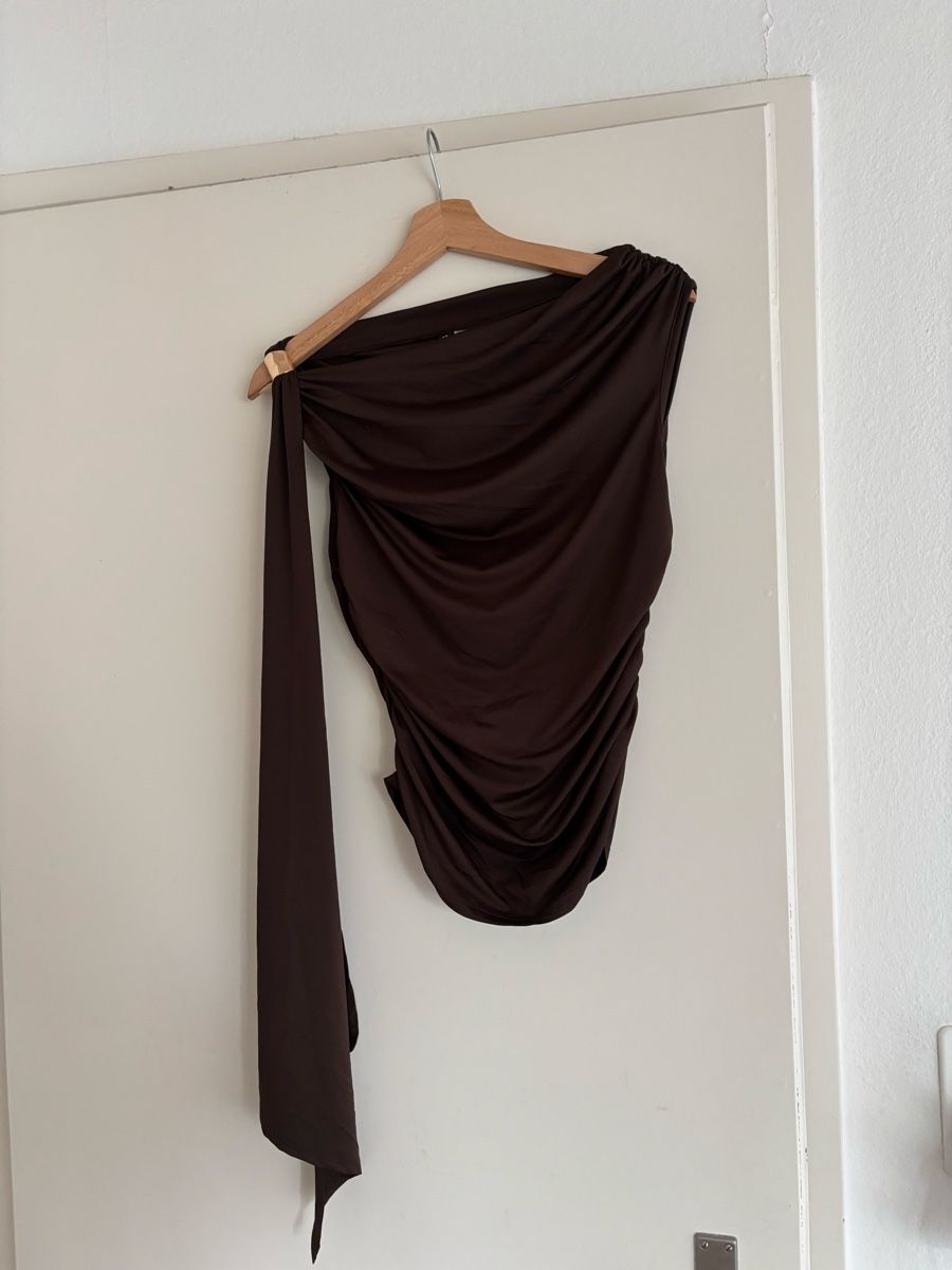 Zara Top: Brown One-Shoulder Draped Top ZARA – Usato da Wallisellen venduto da eli_v7dn 4