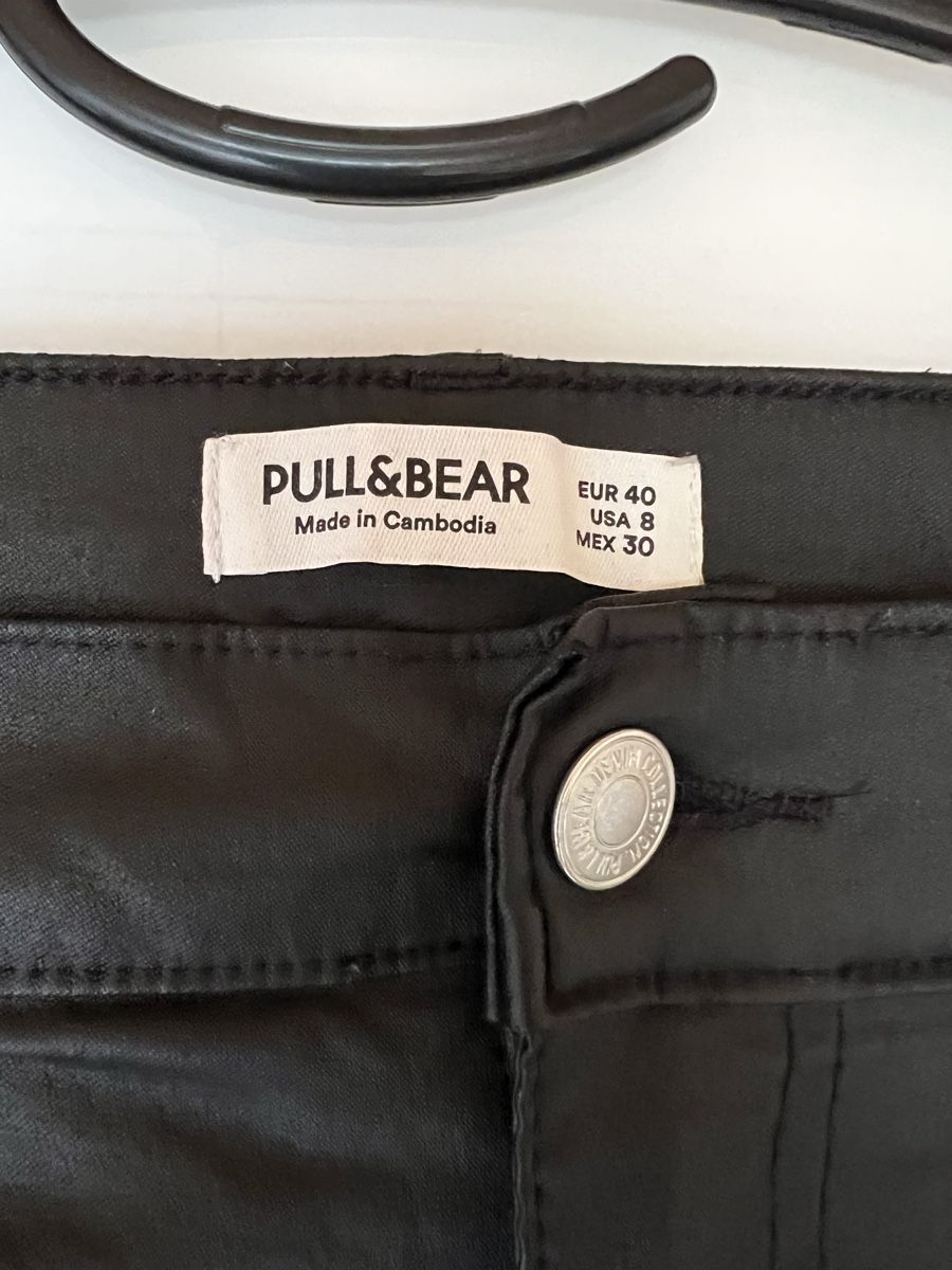 Pull&Bear Pantaloni: Pantalon similicuir noir - pull&bear - taille 40 – Nuovo (secondo la descrizione) da Bossonnens venduto da noemie_01 1