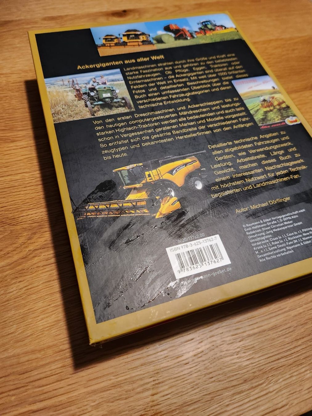 Bücher: 1000 Landmaschinen – Gebraucht aus St. Gallen von wri_m9b2 1