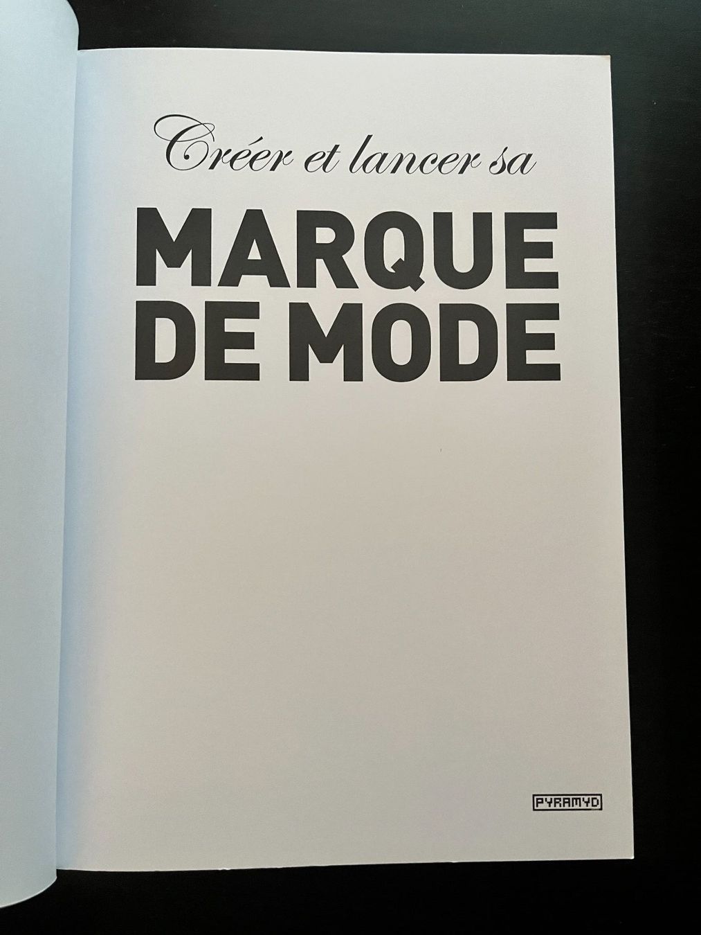 Libri: Toby Meadows: Créer et lancer sa marque de mode – Usato da Lausanne venduto da Kinga_Shopaholic 3