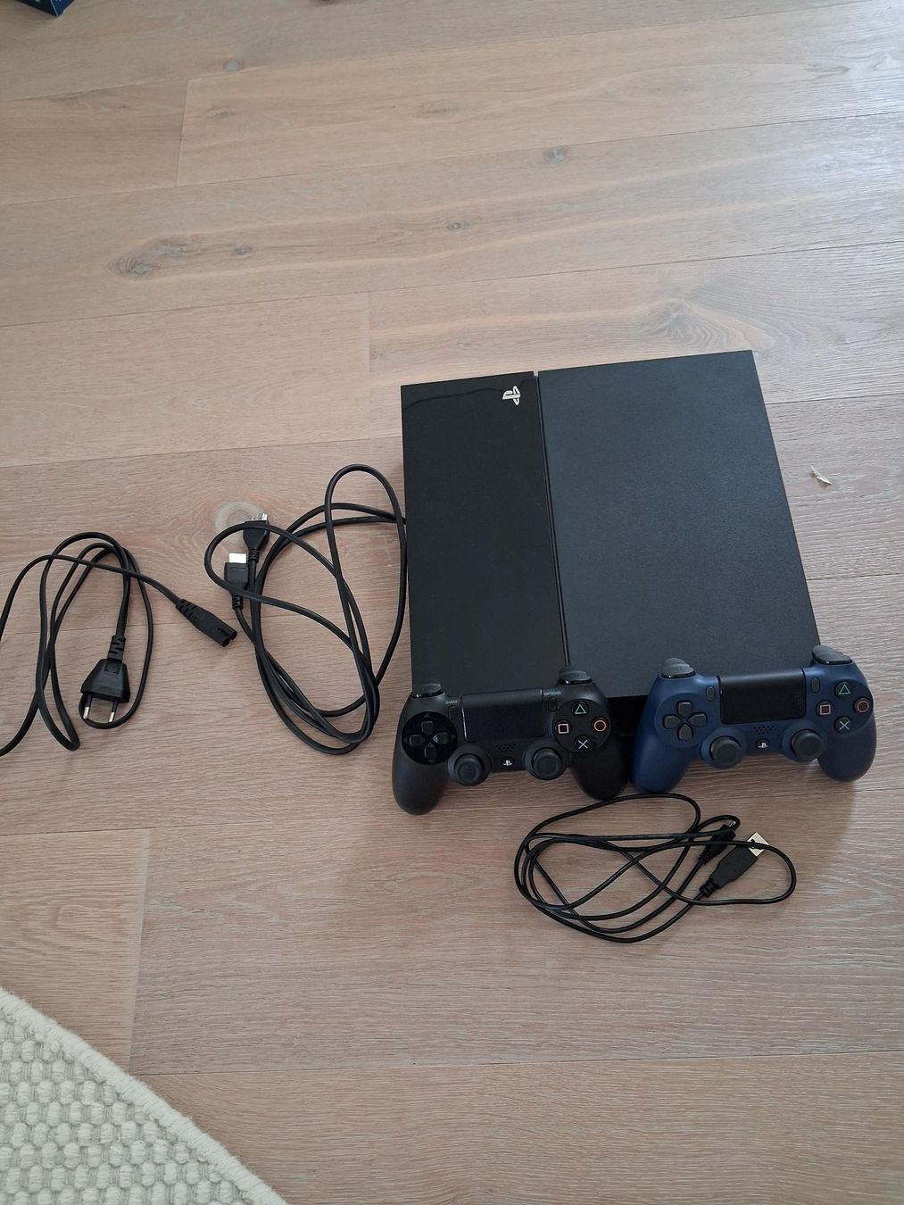 Sony Consoles: PS4 | 500GB | 2 Controller | 7 Spiele | Originalverpackung – D'occasion à Benken SG par Marcoswrt 7