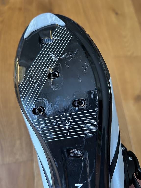 Herrenschuhe: Fahrradschuhe Peloton 43 – Gebraucht aus Uetikon am See von A_james_n 2