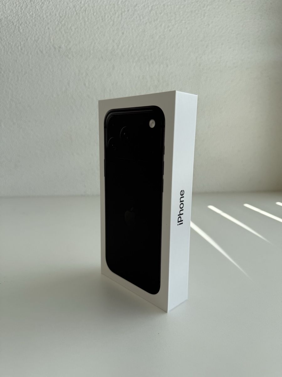 Apple Telefoni cellulari / Smartphones: iPhone 18 Pro Max 256GB Black NEU! – Nuovo e nell'imballaggio originale da Adligenswil venduto da alessandro2007 1