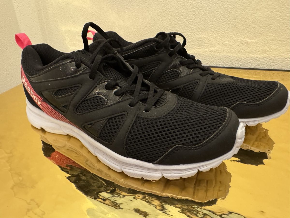 Reebok Herrenschuhe: Reebok Sportschuhe Gr. 40.5 – Neu (gemäss Beschreibung) aus Lachen SZ von artbyblondangel 5