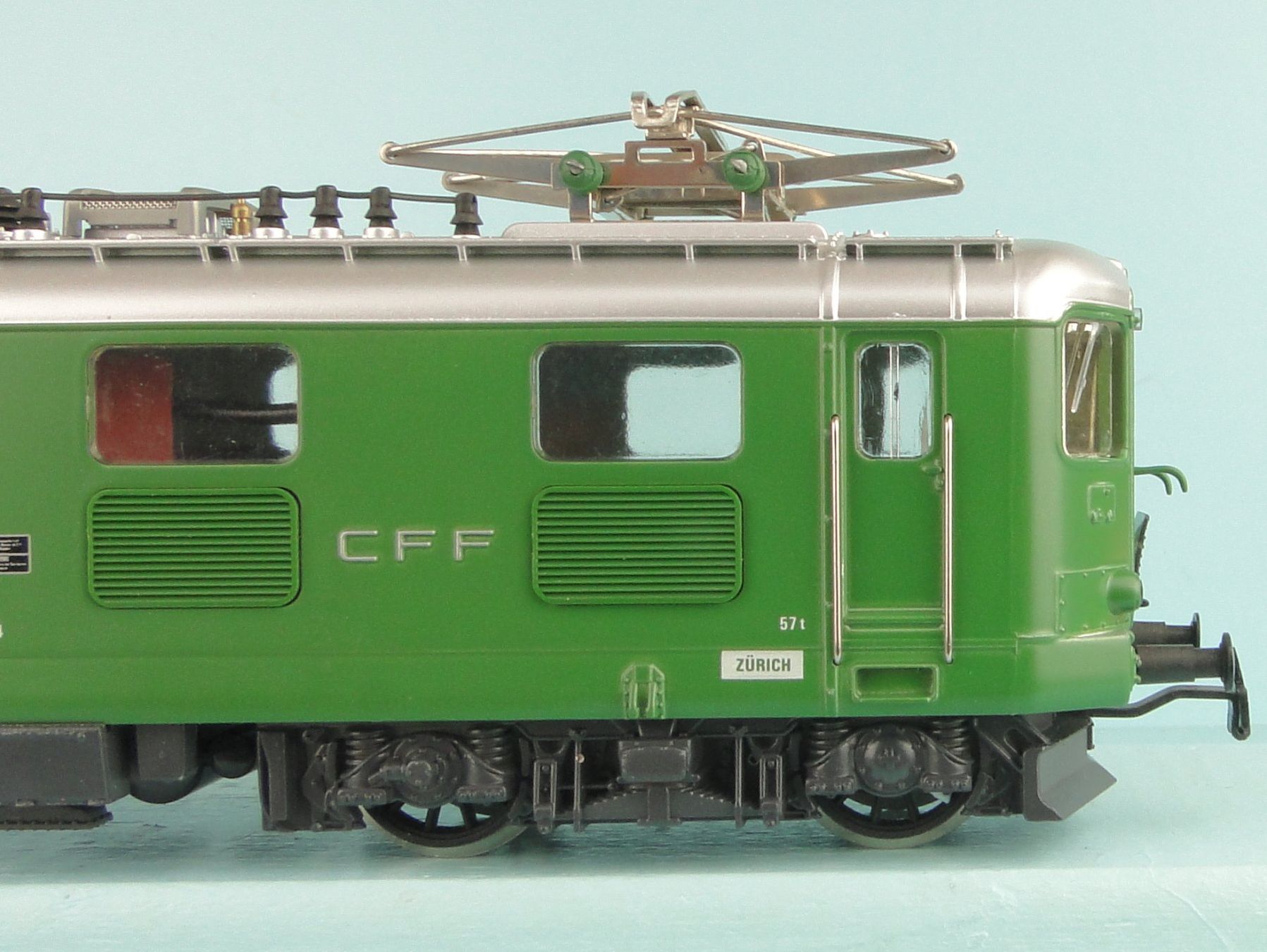 Hag Modellini di ferrovie: HAG 236 SBB Re 4/4, Lindengrün – Usato da Bülach venduto da cann11 3