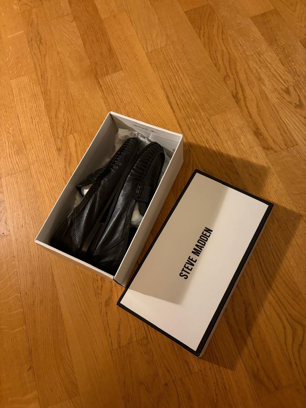 Steve Madden Chaussures femmes: Schwarze Slipper/Loafer – Neuf avec emballage d'origine à Zürich par Simone097 2