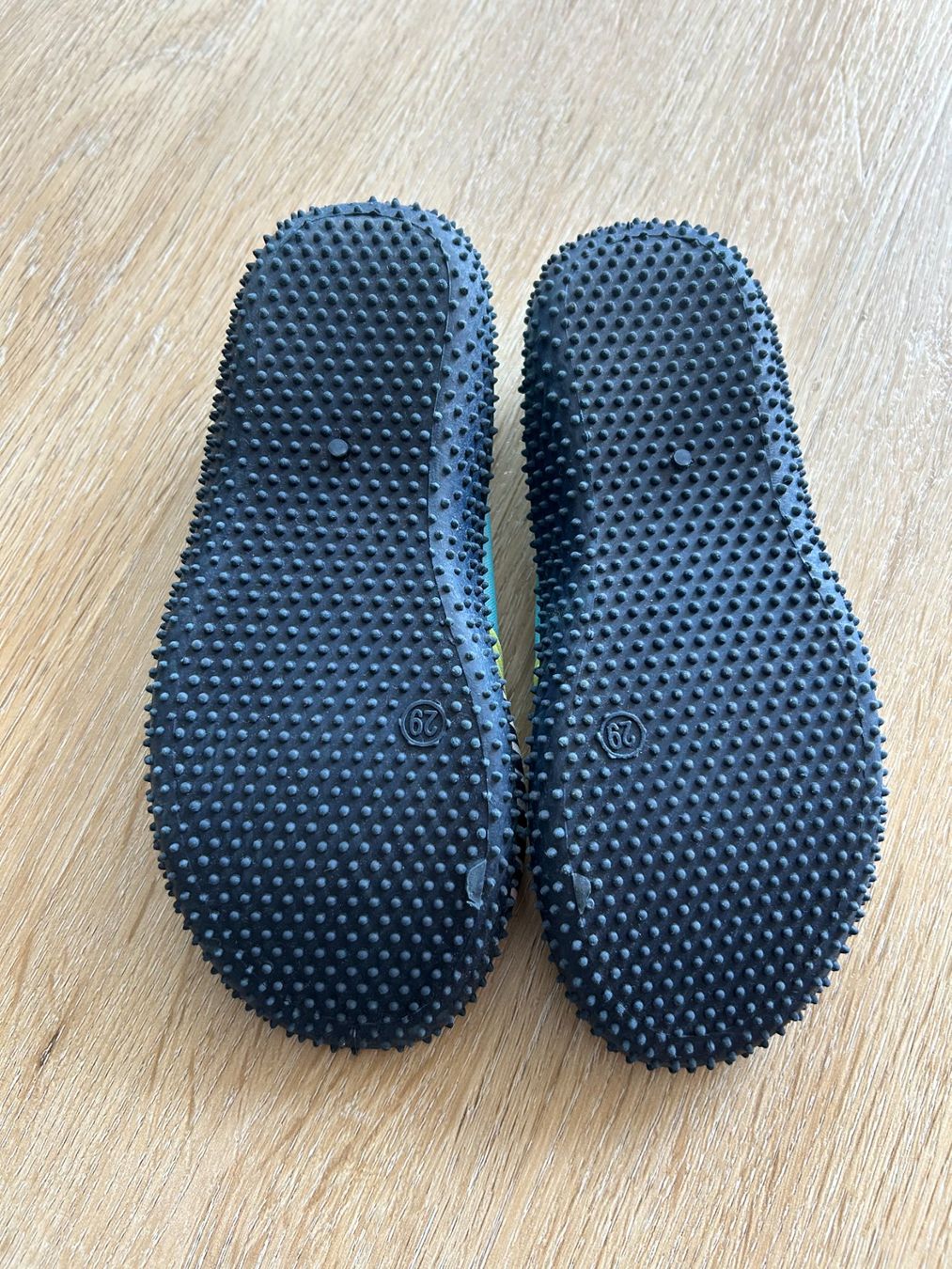Scarpe per ragazzi: Badeschuhe Grösse 29 – Usato da Zumikon venduto da meter03 2
