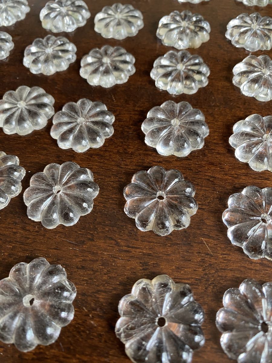 Alle Dekorationen: Lot de 36 rosettes en verre  – Gebraucht aus Genève von Mar7319 1
