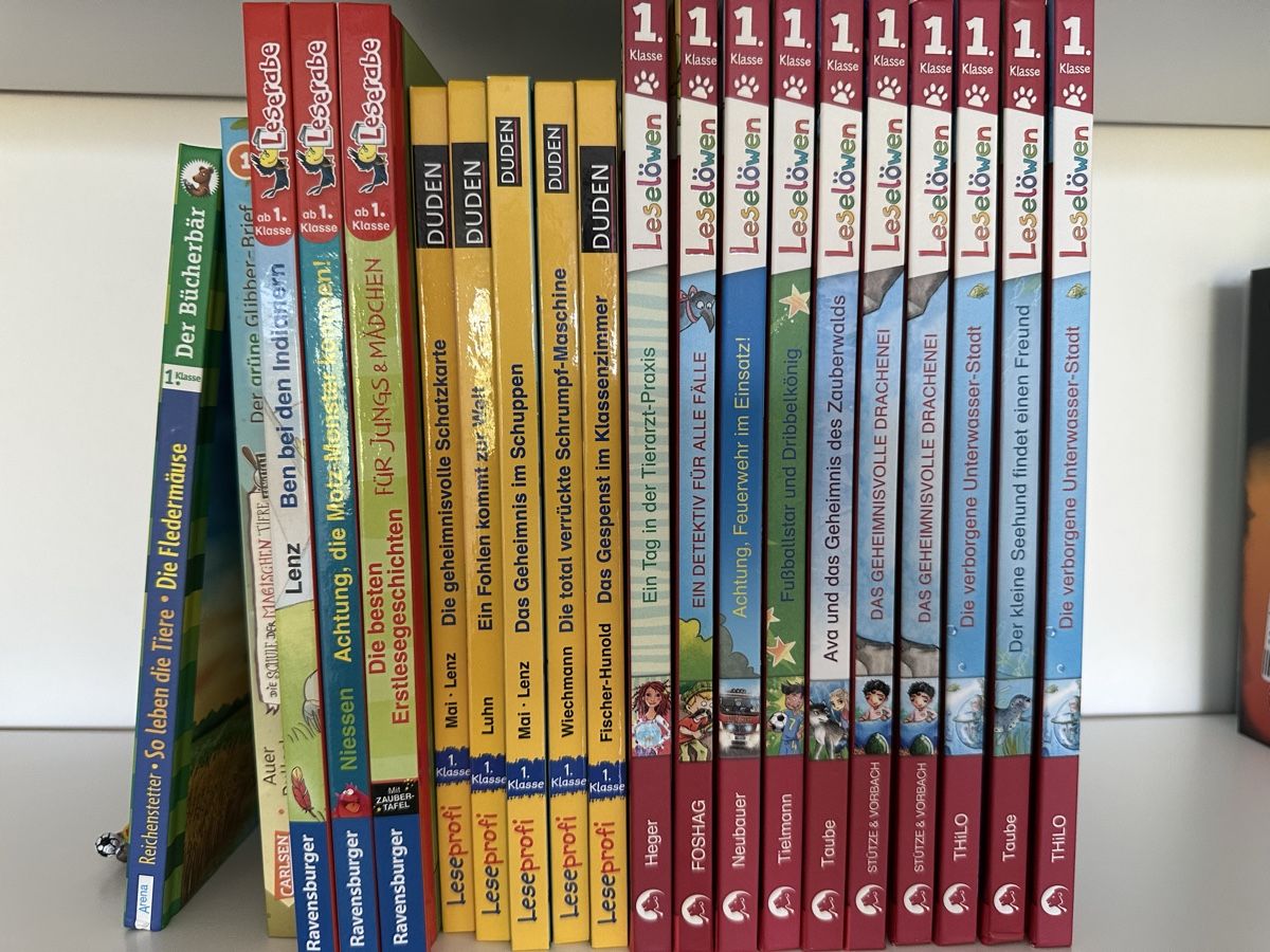 Libri: 1 Klasse Kinderbücher - 20 book set- – Nuovo (secondo la descrizione) da Küsnacht ZH venduto da SIL_y9fc