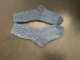 Handgestrickte Kindersocken Gr. 30 Fusslänge 19,5 cm