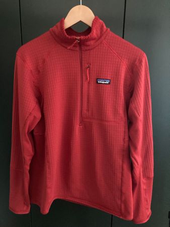 Patagonia · Men's R1® Fleece Pullover · Amanita Red · M