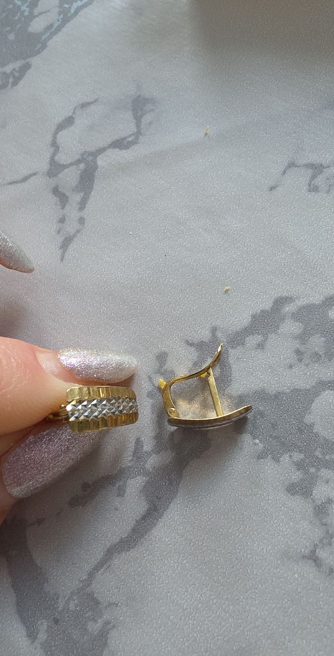 Ohrringe & -stecker: Ohrring Gold zweifarbig – Gebraucht aus Laupen ZH von Kaddy