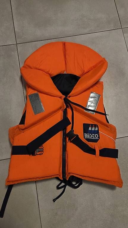 Schwimmwesten: Gilet de Sauvetage Neuf – Gebraucht aus Gilly von Florfil