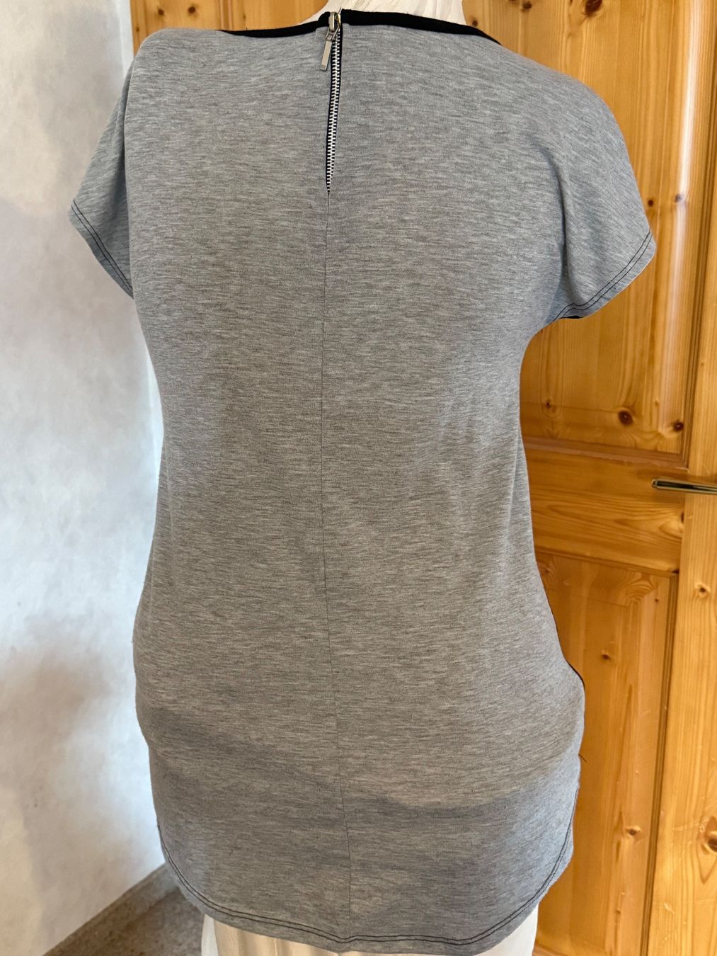 T-shirt: T-Shirt mit Herz-Motiv. – Usato da Hundwil venduto da Sandysan1702 1