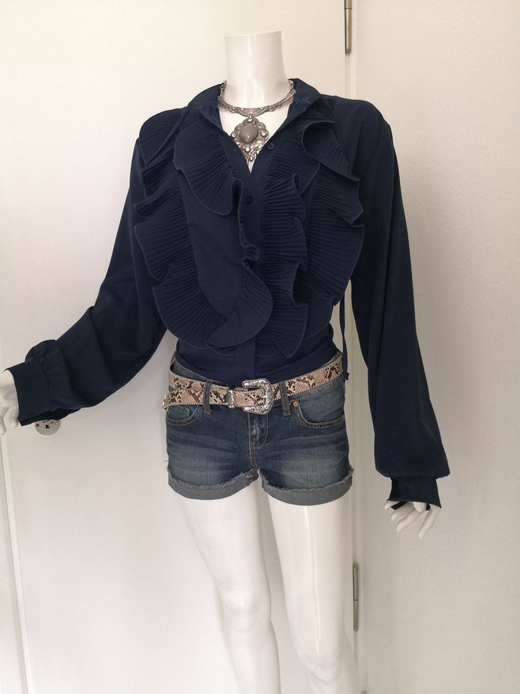 Mango Camicette: 🤩MANGO VOLANTS BLUSE BLAU, NEU – Nuovo (secondo la descrizione) da Olten venduto da Naja-Twins-Twins 4