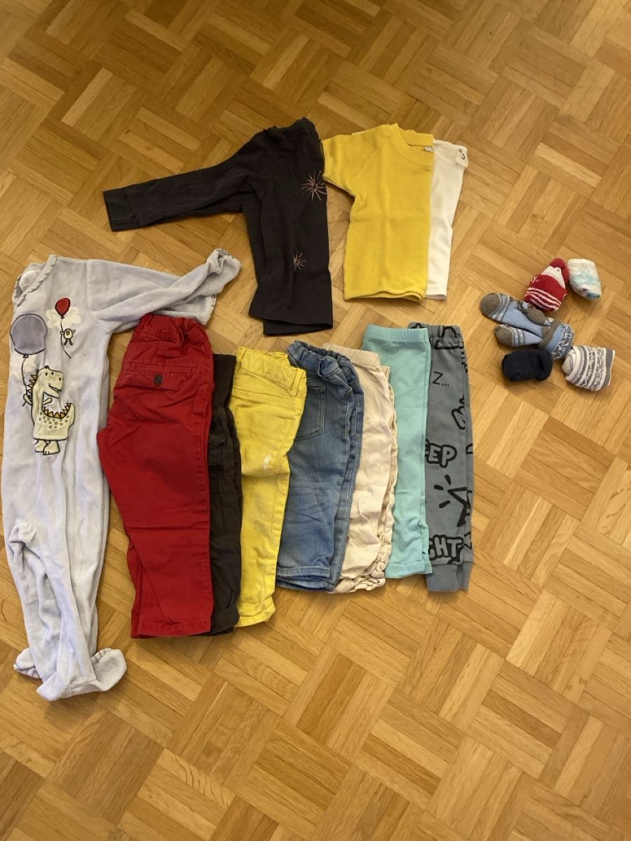 Lotti & Set di vestiti: Kinderkleider Paket Grösse 74/80/86 – Usato da Alpnach Dorf venduto da melbb