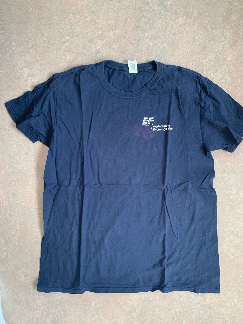 T-shirts: EF T-Shirt Gr. L – D'occasion à Wiggen par Antoniotto 1