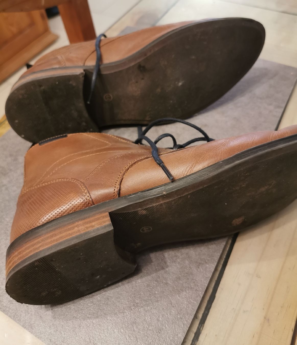 Herrenschuhe: Bottine taille 44 – Gebraucht aus Magnedens von Ga3l 2