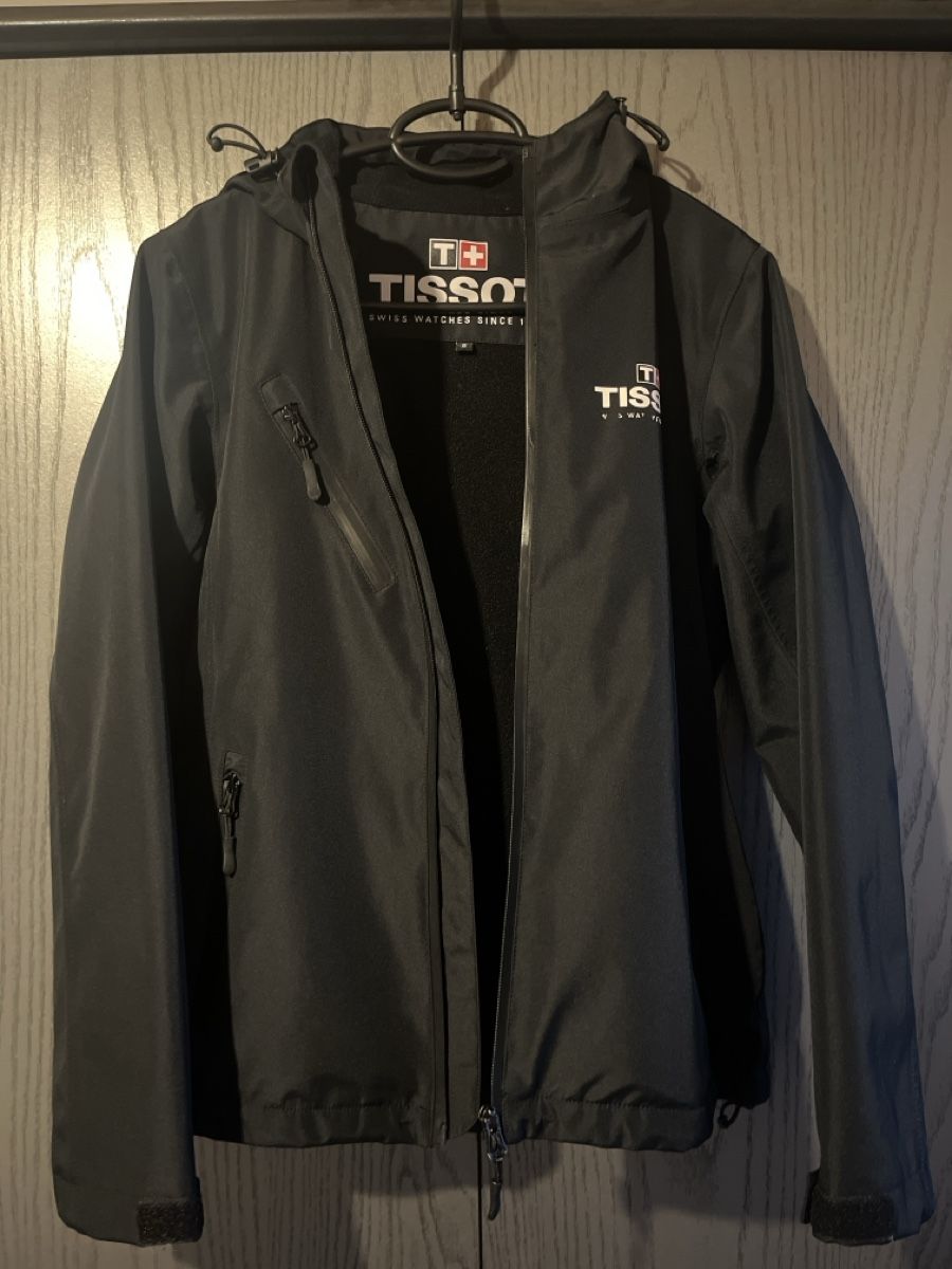 Giacche: Veste imperméable noire – Usato da Le Locle venduto da Ophelhugy 2