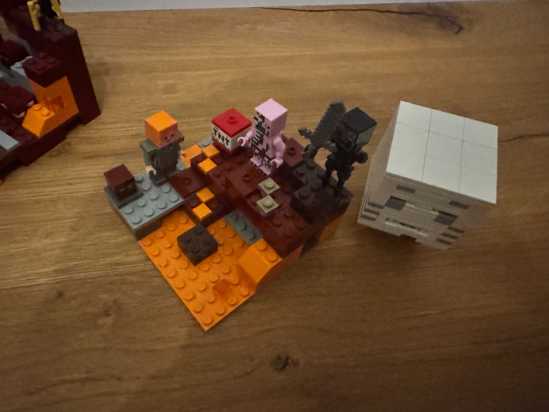 Lego Kit di costruzioni: Lego Minecraft 21139 und 21143 – Usato da Rorschacherberg venduto da LIAMTHEHERO 5