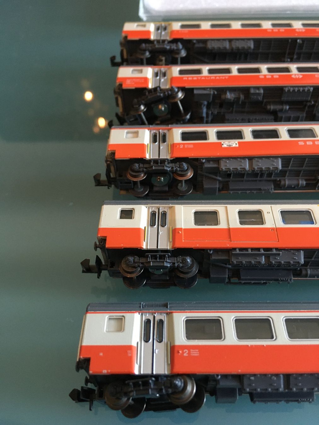 Trix Modellini di ferrovie: 5 Wagen Minitrix Swiss Express SBB Spur N – Usato da holziken venduto da Weston 5