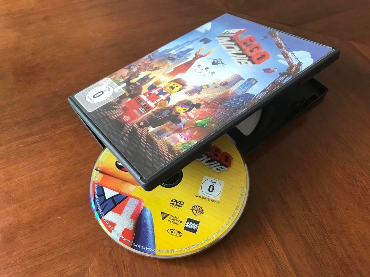 Tutti i DVDs: LEGO THE MOVIE – Usato da Laufen venduto da mercedes420