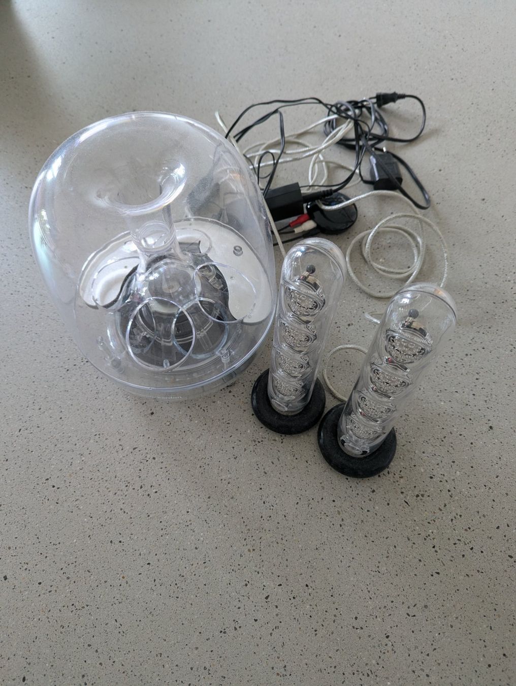 Harman-Kardon Casse acustiche: Harman Kardon Soundsticks inkl. Philips Bluetooth Adapter – Usato da Basel venduto da die_8g9h 2