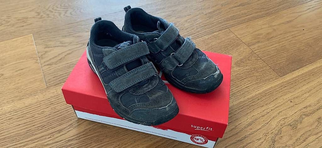 Schuhe für Jungen: Superfit Halbschuh Grösse 30 dunkelblau – Gebraucht aus Kastanienbaum von pet_57dn