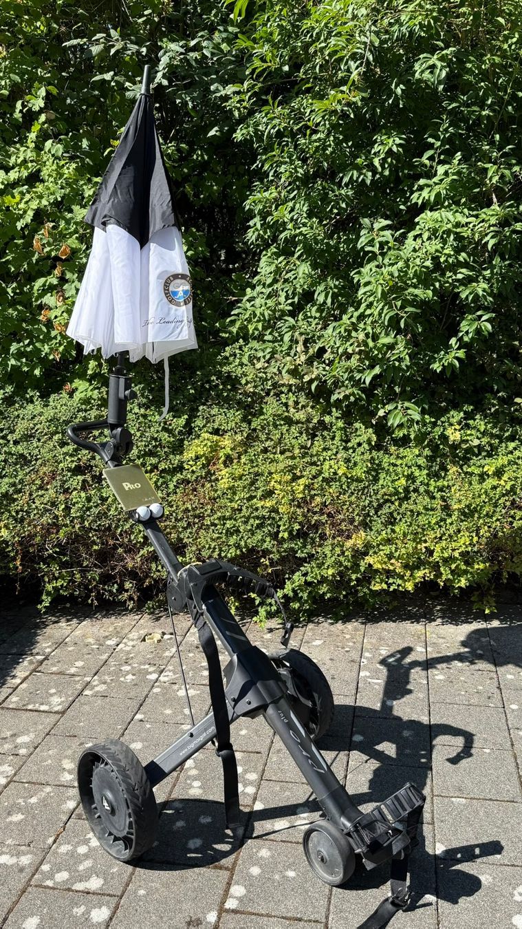 Mazze & Set: Golfset mit e-Trolley Pro (elektrisch) – Usato da Ersigen venduto da Steinwell 4