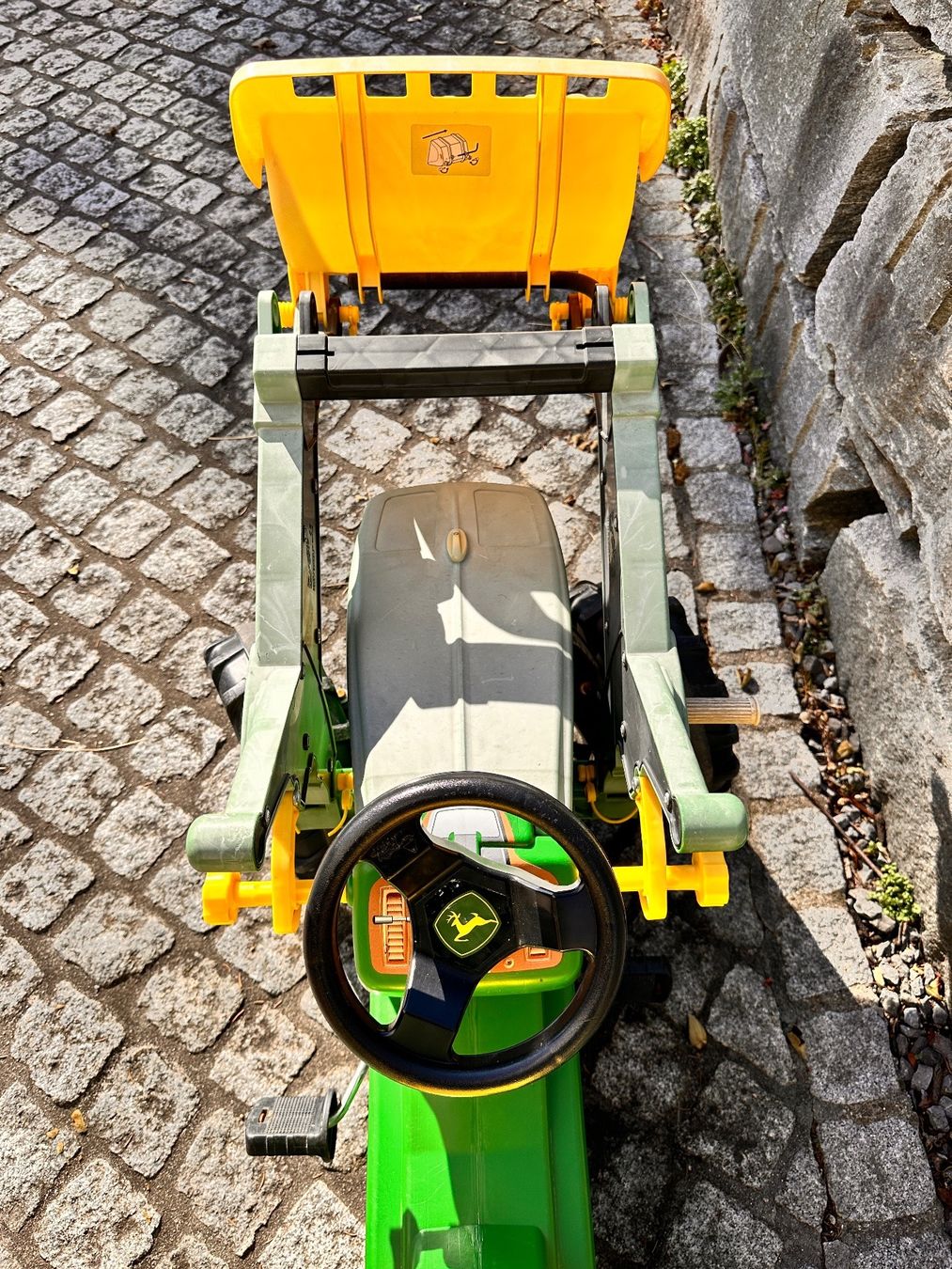 Rolly Toys Fahrzeuge für Kinder: Kindertraktor mit Schaufel – Gebraucht aus Udligenswil von  1