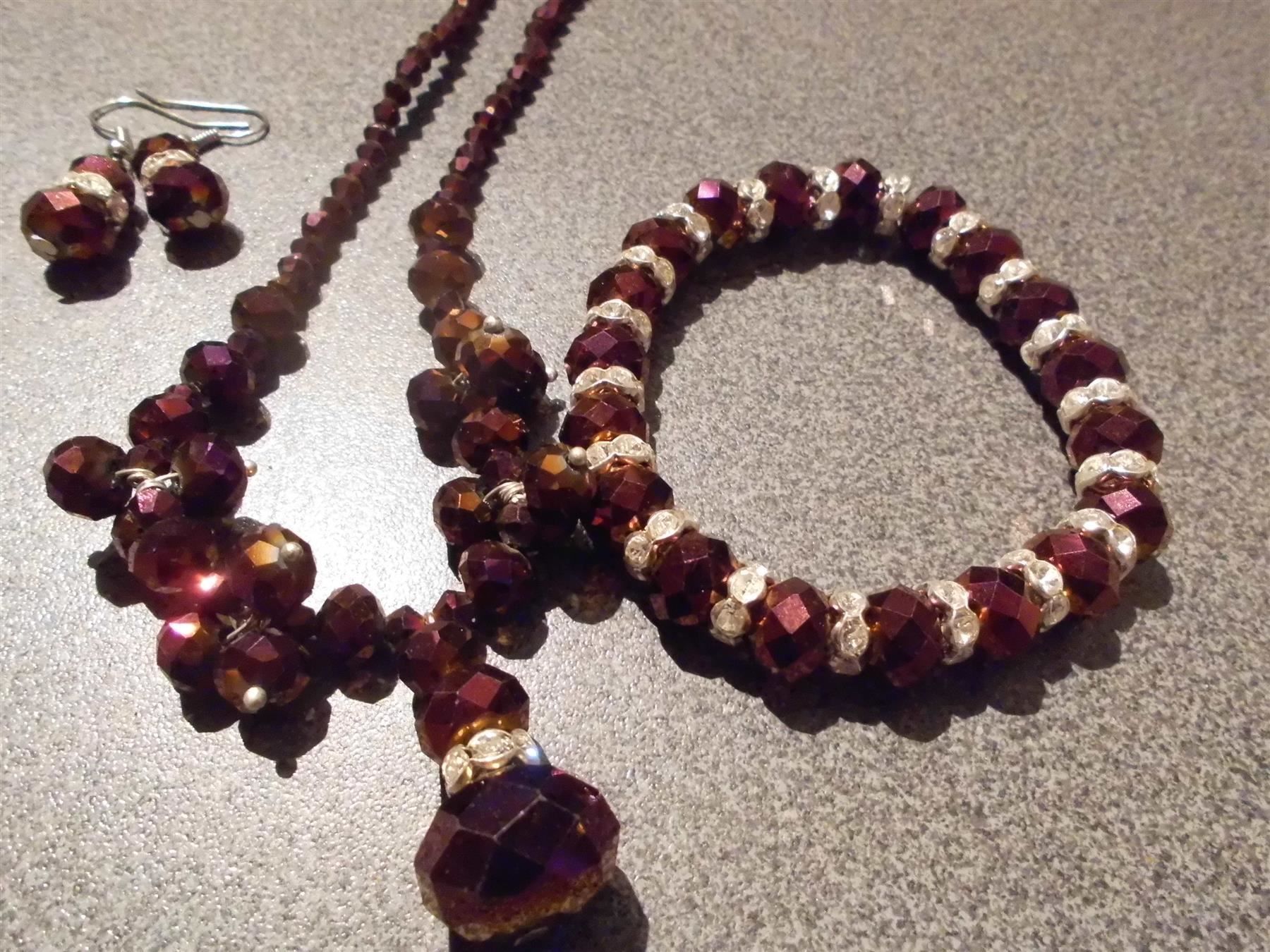 Altri gioielli: Schmuck-Set violett, Kette, Armband, Ohr – Nuovo e nell'imballaggio originale da Zürich venduto da abraxas1291 1