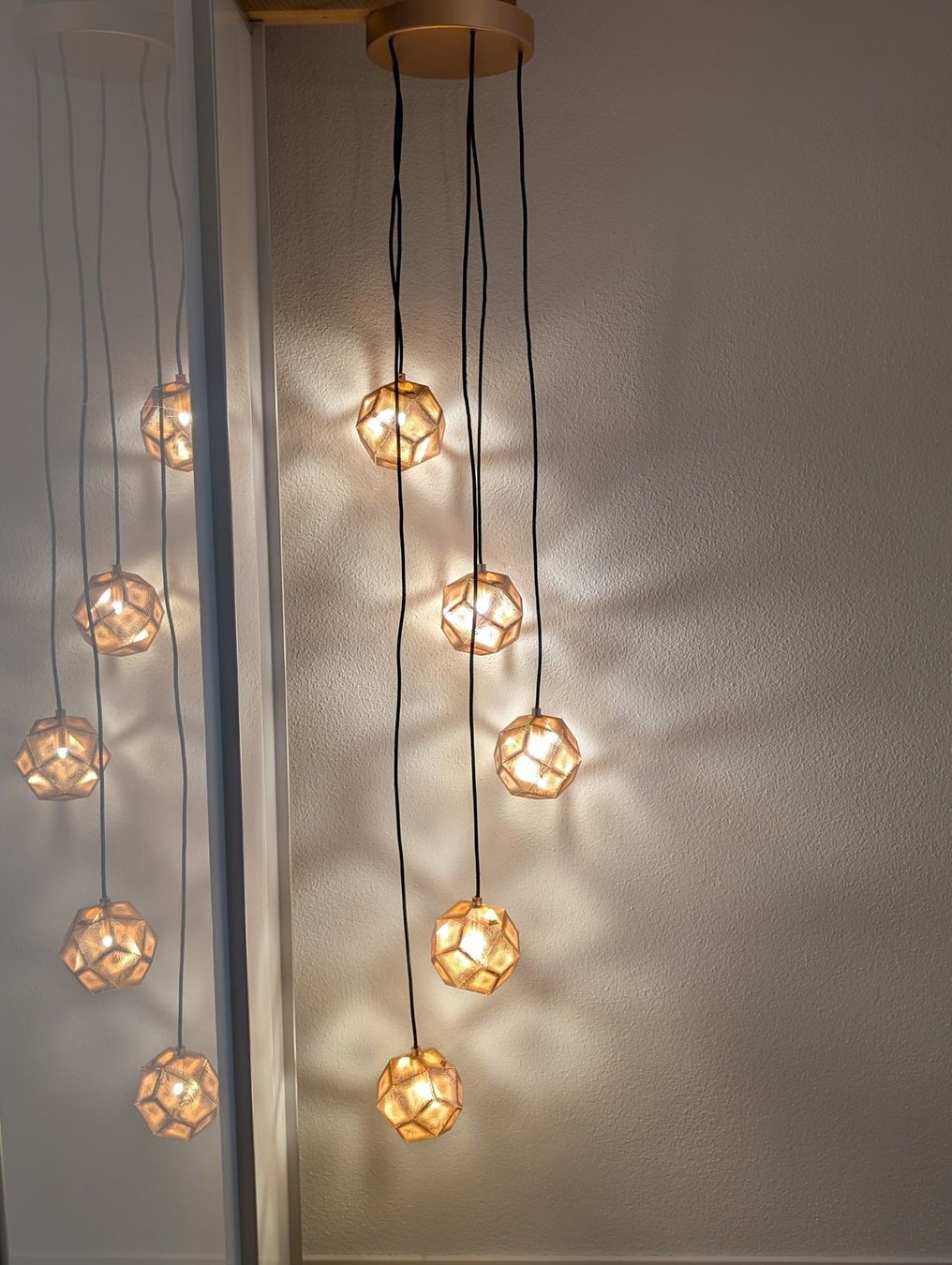 Tom Dixon Lampadari & plafoniere: TOM DIXON Etch mini Chandelier Copper – Usato da Rotkreuz venduto da CRLNSC 2