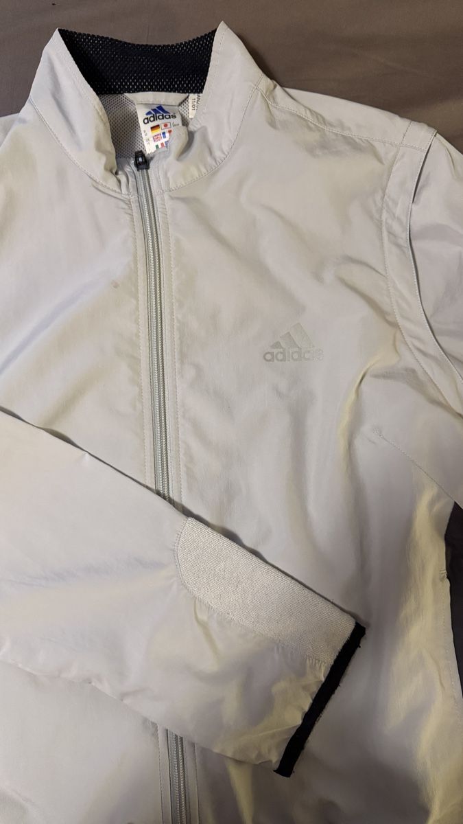 Adidas Vestes: Adidas Sportjacke – D'occasion à oberwangen b.bern par sar_5v6q