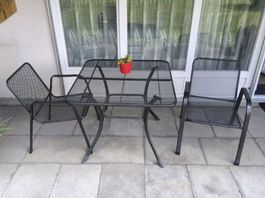 Gartentisch mit 6 Stühlen und Polster dazu