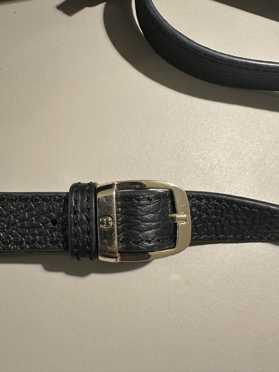 Aigner Borse da donna: Schwarze Beuteltasche von Aigner – Nuovo (secondo la descrizione) da Bern venduto da est_56rm 4