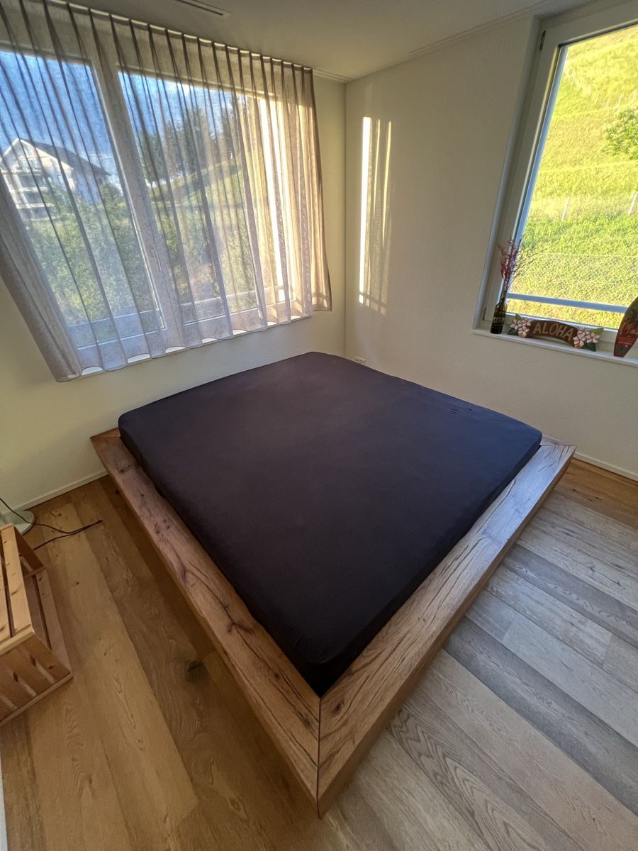 Letti: Balkenbett Holzbett 180x200 – Usato da Küssnacht am Rigi venduto da Bluecorrado88 5