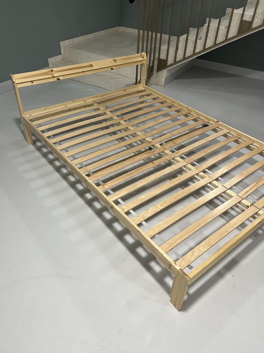 Betten: 140cm Bett – Gebraucht aus Biel/Bienne von floralyys 2