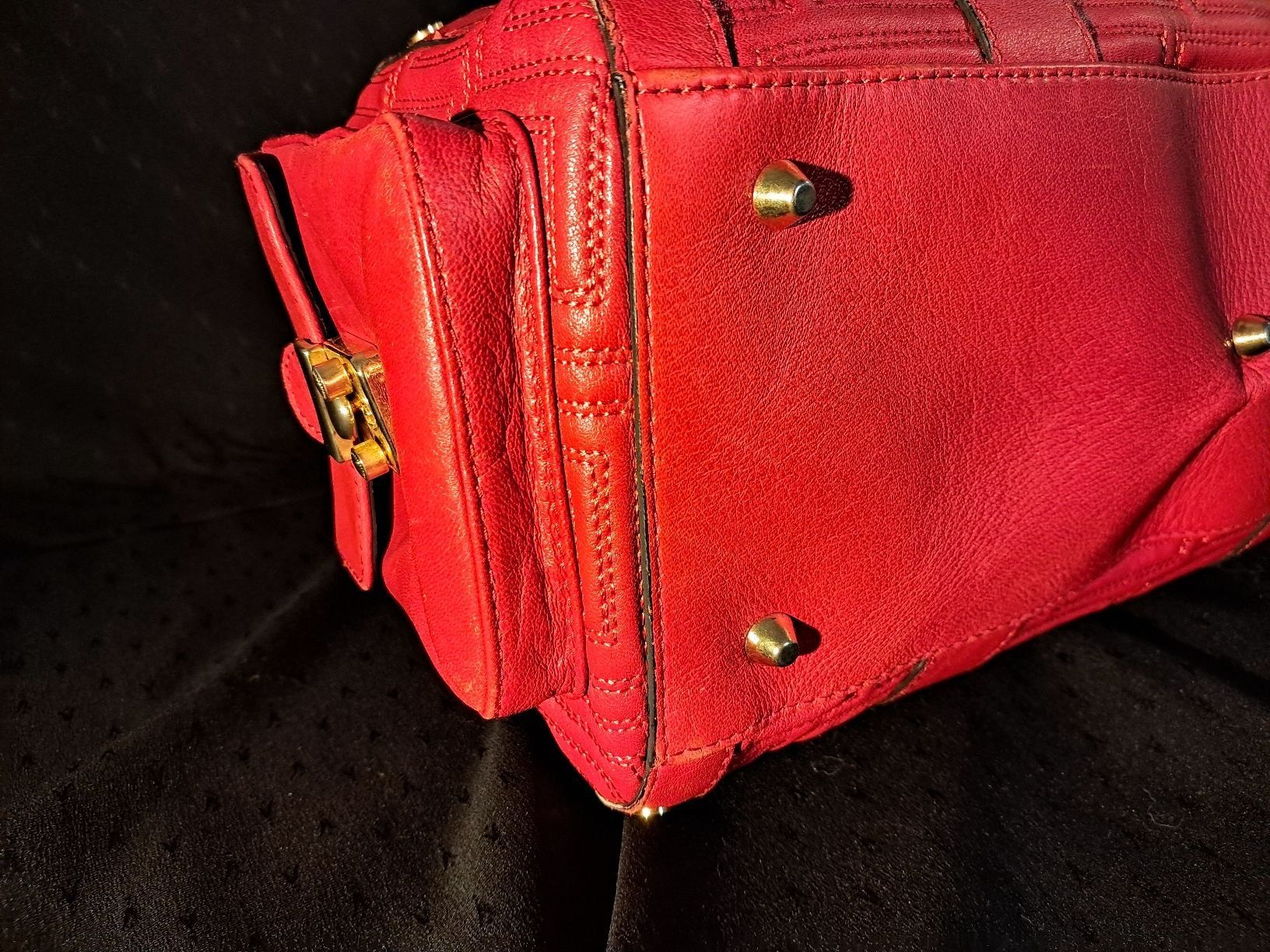 Versace Borse da donna: Gianni Versace Lackleder-Handtasche – Usato da Zürich venduto da olivier0310 3
