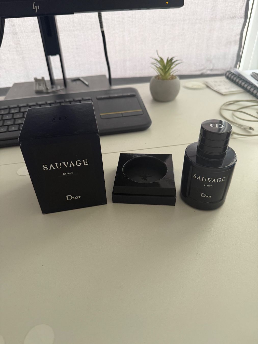 Dior Parfums & Eau de Toilette: Dior Sauvage Elixir – D'occasion à Wettingen par ros_8trb 1