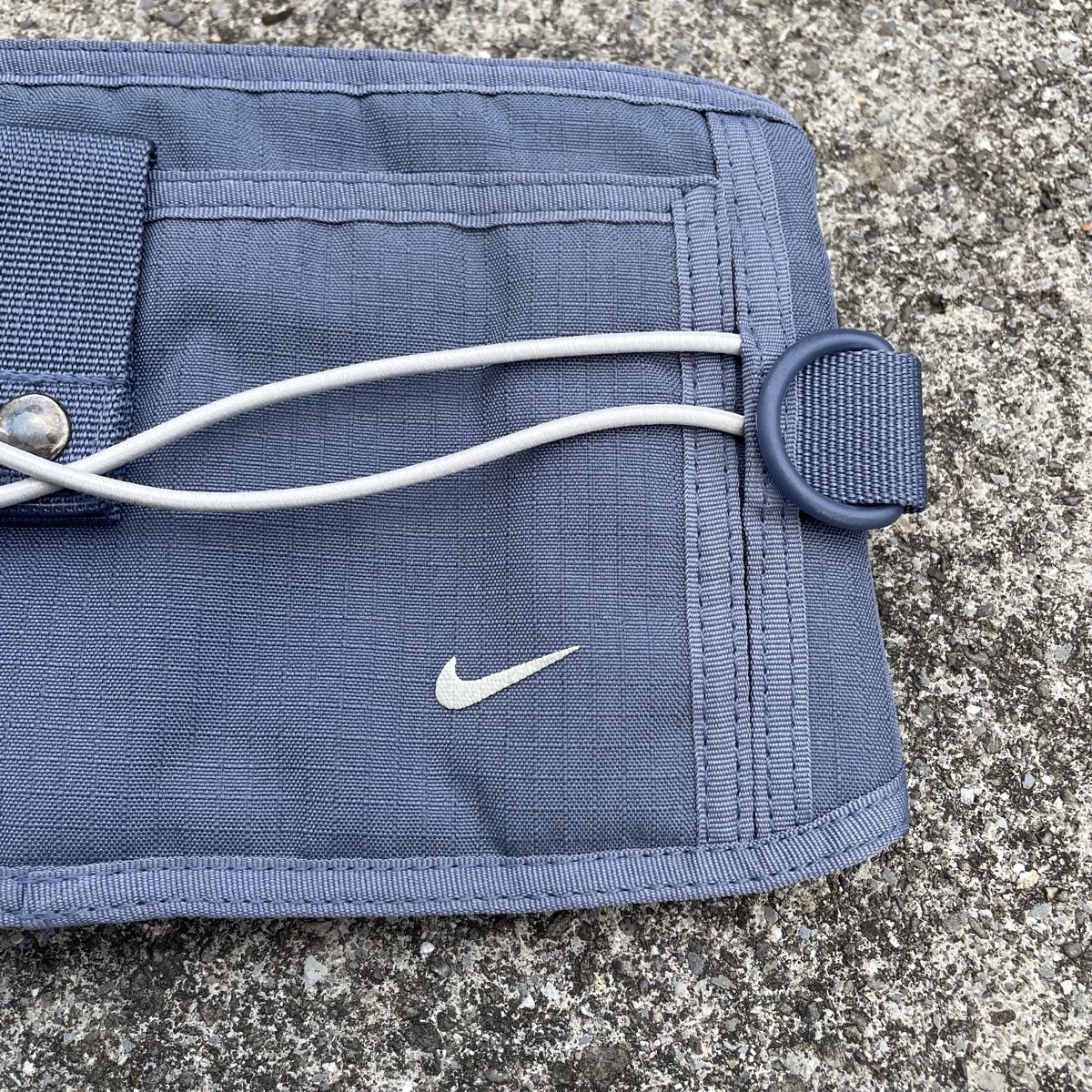 Nike Brieftaschen: retro Nike Waist Wallet – Gebraucht aus Fribourg von ann_l9b7 1